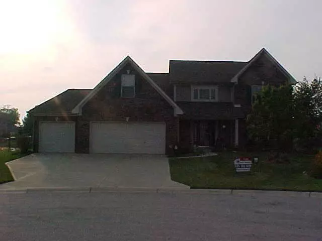 4896 Altair CT, Greenwood, IN 46142