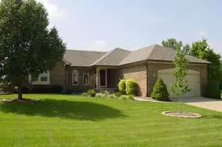 1022 Silver Hill LN, Greenwood, IN 46142