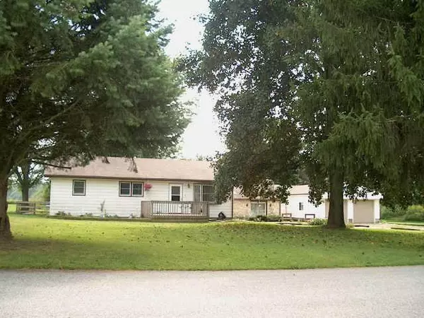 309 E Log ST, Carthage, IN 46115