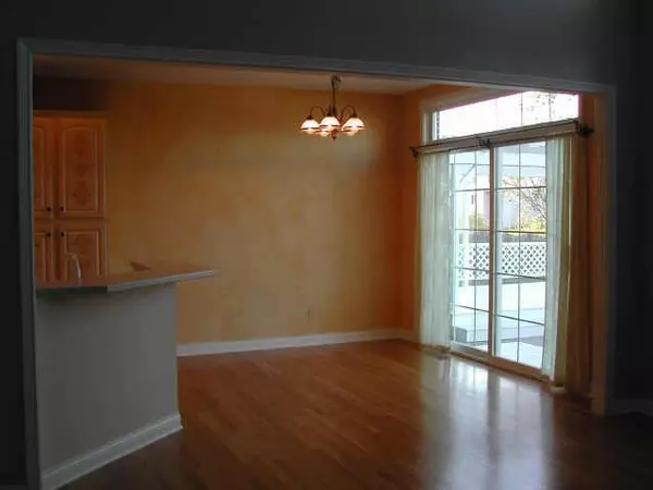 Carmel, IN 46032,2422 Burnham Walk