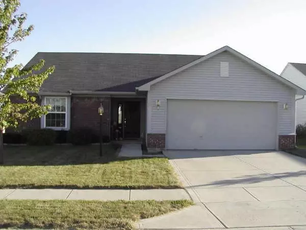165 E Flat Rock DR, Westfield, IN 46074