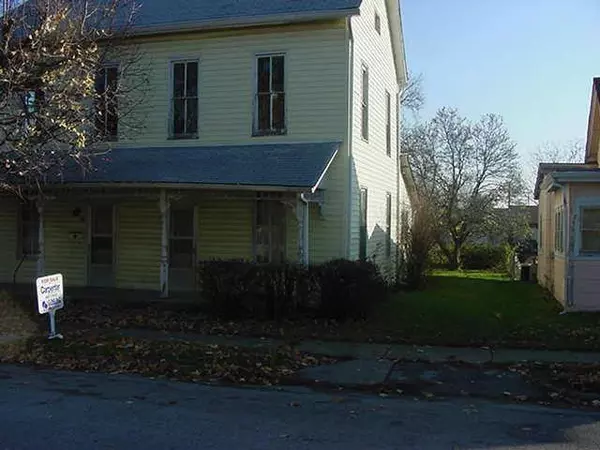 Greenfield, IN 46140,25 Center ST
