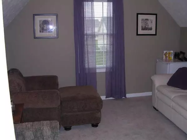 Westfield, IN 46074,1016 Manassas DR