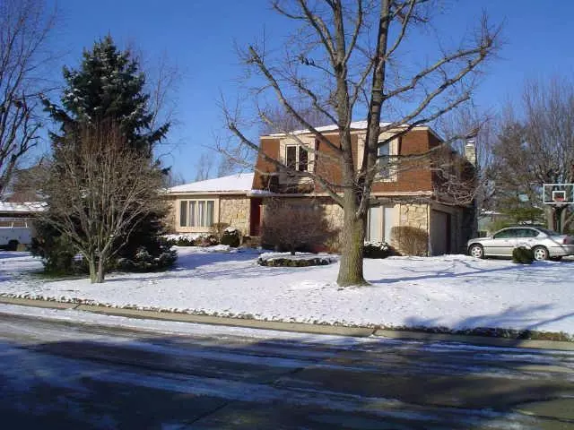 Indianapolis, IN 46217,738 YOSEMITE DR