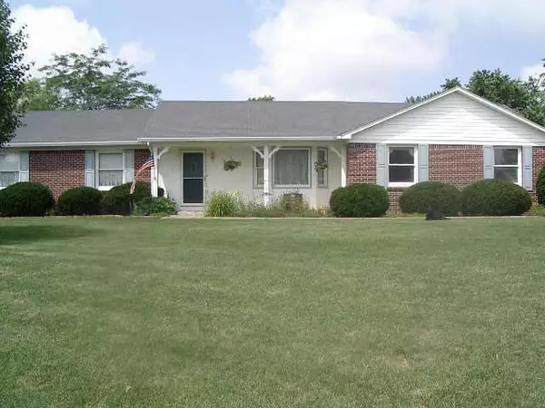 11225 N Pheasant Run DR, Fairland, IN 46126