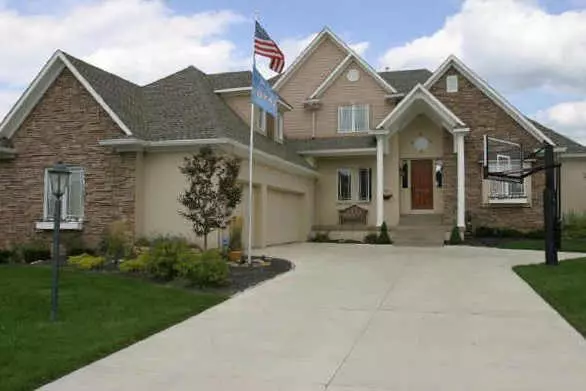 10466 Athalene LN, Mccordsville, IN 46055