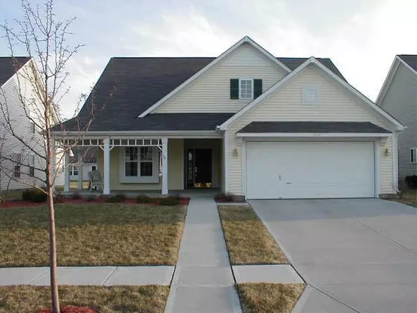 15117 Smithfield Dr, Westfield, IN 46074