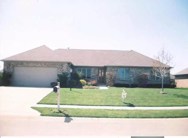 8171 CARMELITA CT, Avon, IN 46123