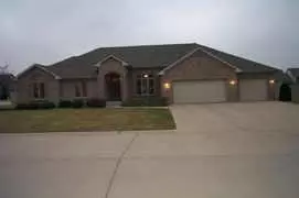 1101 SUMMERWAY CT, Shelbyville, IN 46176