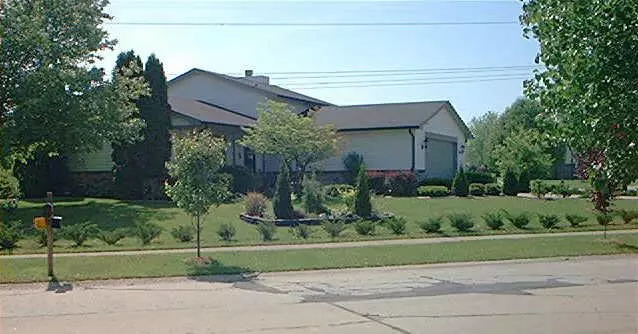 603 Echo Bend BLVD, Greenwood, IN 46142