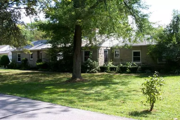 3717 Manor RD, Anderson, IN 46011