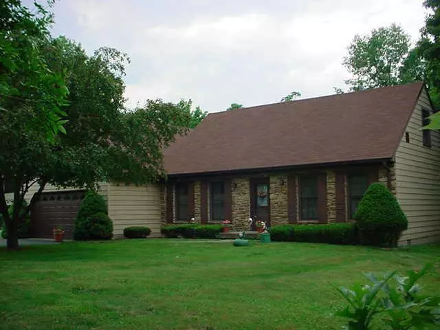 15 Plateau CIR, Martinsville, IN 46151