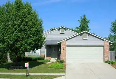 111 Westridge PL, Greenwood, IN 46142