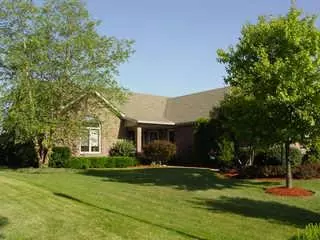 298 Melrose LN, Greenwood, IN 46142