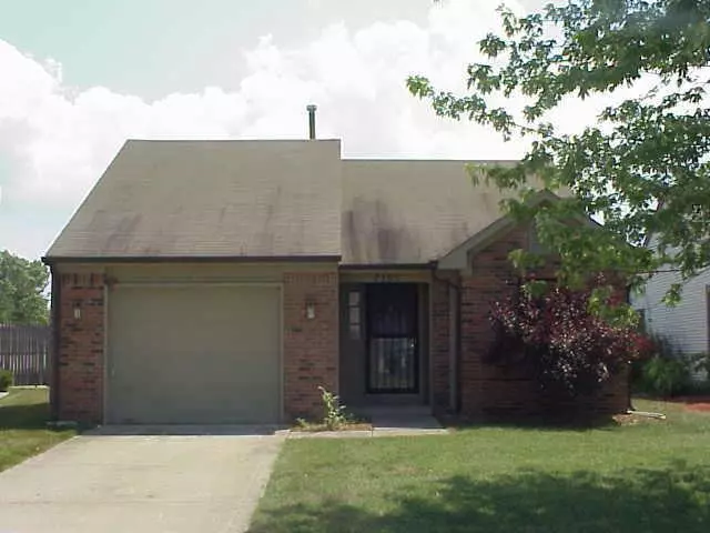 7165 EAGLE COVE, Indianapolis, IN 46254