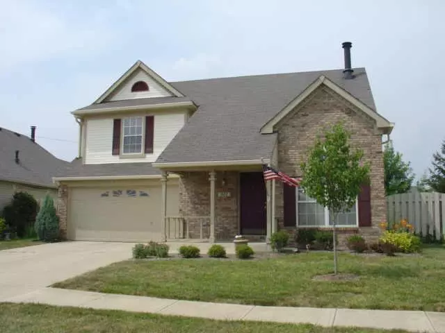 1522 N Lake Point LN, Greenwood, IN 46142