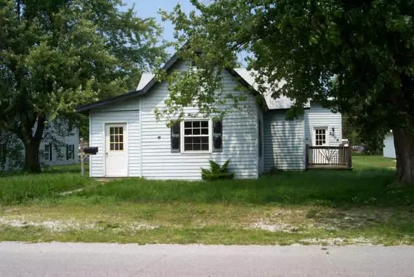 2008 N D ST, Elwood, IN 46036