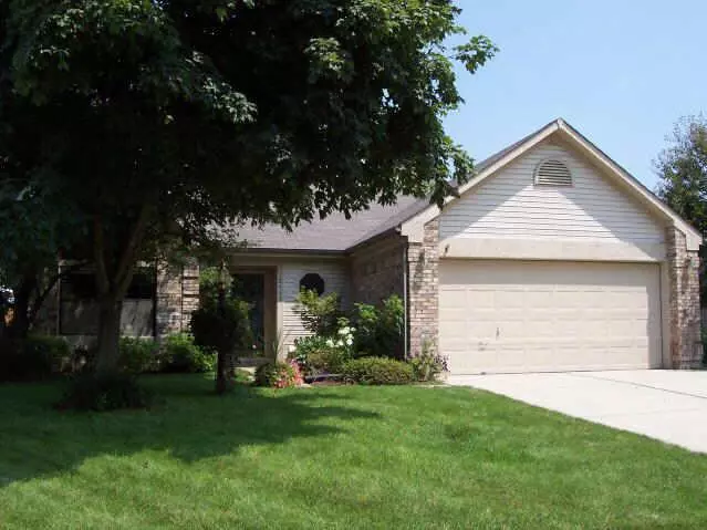 12432 Winding Creek LN, Indianapolis, IN 46236