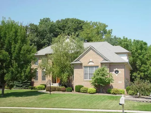 12568 Pembrooke Cir CIR, Carmel, IN 46032