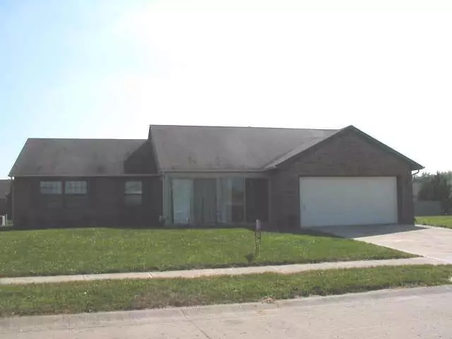 12439 Cobblestone S. DR, Lawrence, IN 46236