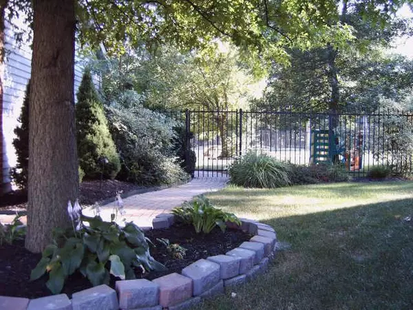 Indianapolis, IN 46228,5830 Manning RD