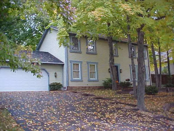 9042 S Log Run DR, Indianapolis, IN 46234