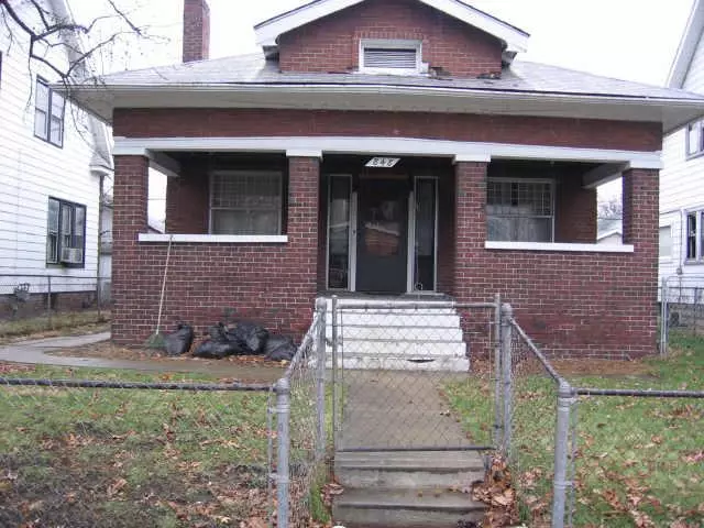 Indianapolis, IN 46201,848 EASTERN AV