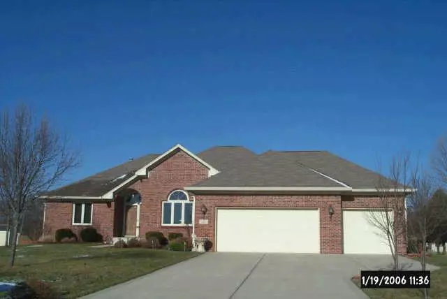 934 N Scott DR, Greenwood, IN 46142