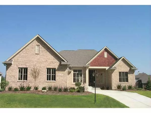 2486 Turning Leaf LN, Carmel, IN 46032