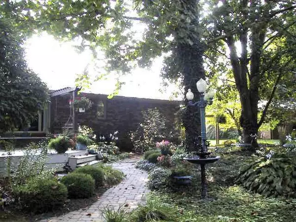 Greenwood, IN 46142,762 Nonchalant CT