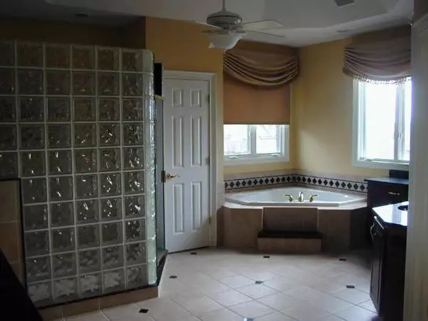 Mccordsville, IN 46055,10022 Springstone RD