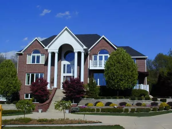 10022 Springstone RD, Mccordsville, IN 46055