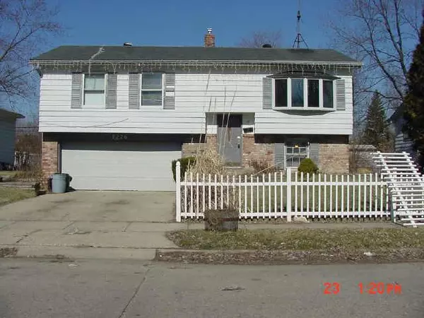 8226 E 36th ST, Indianapolis, IN 46226