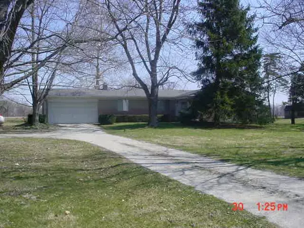 2851 N Fortville Pike, Greenfield, IN 46104
