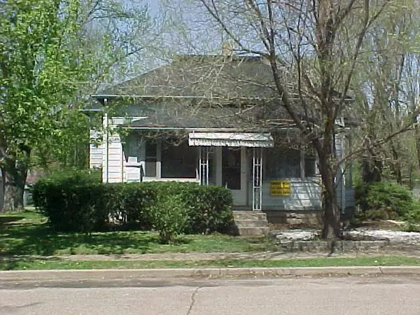 1704 W 7th ST, Anderson, IN 46016