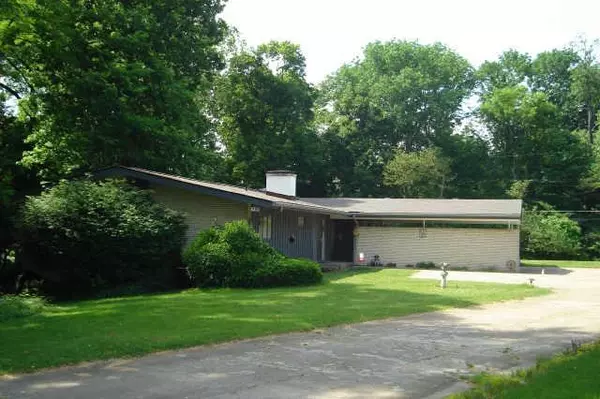 910 Cragmont, Indianapolis, IN 46227