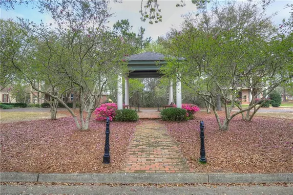 Fairhope, AL 36532,14 Savannah SQ