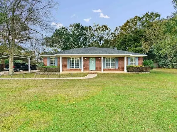 Grand Bay, AL 36541,8890 Grand Terrace CIR W