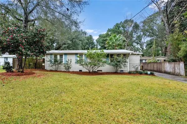 512 Grand AVE, Fairhope, AL 36532