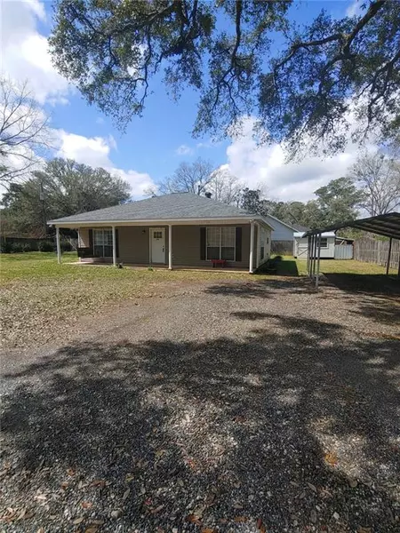 259 Woodland AVE, Satsuma, AL 36572