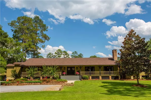 16848 Ferry Road CIR, Fairhope, AL 36532