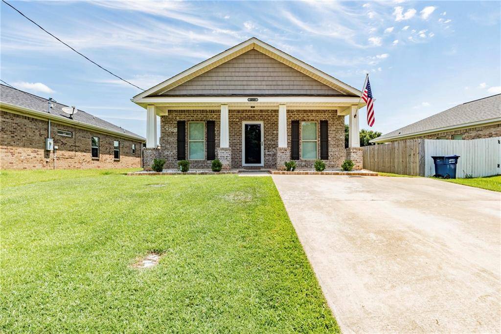 Mobile, AL 36695,4959 Daniels DR W