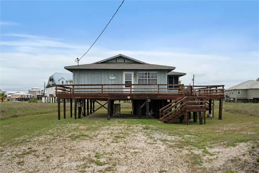 108 Quebec CT, Dauphin Island, AL 36528