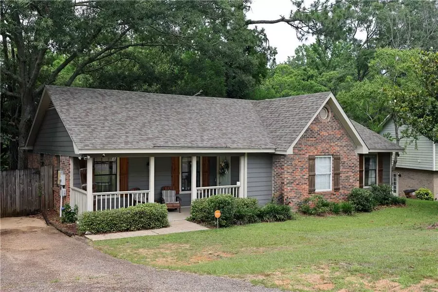 1721 Rustic Wood CT, Mobile, AL 36609