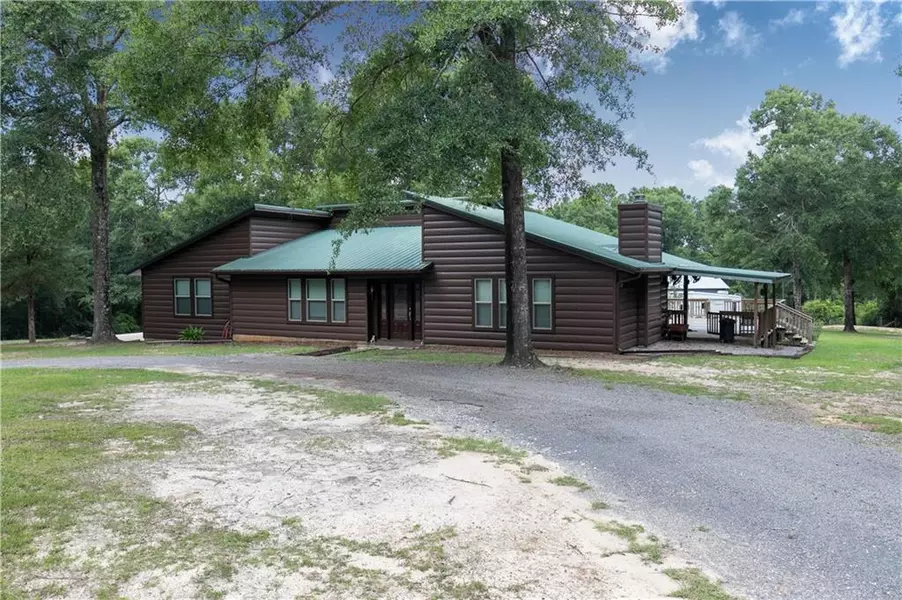 7743 A Bluett Tanner RD, Wilmer, AL 36587