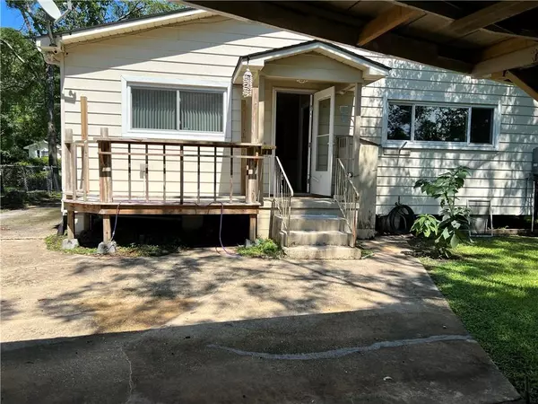 Mobile, AL 36606,108 Verdun AVE