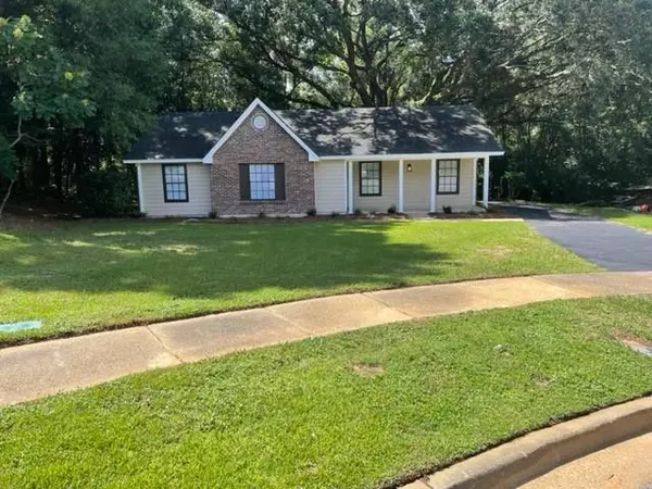 1725 Green Field CT, Mobile, AL 36609