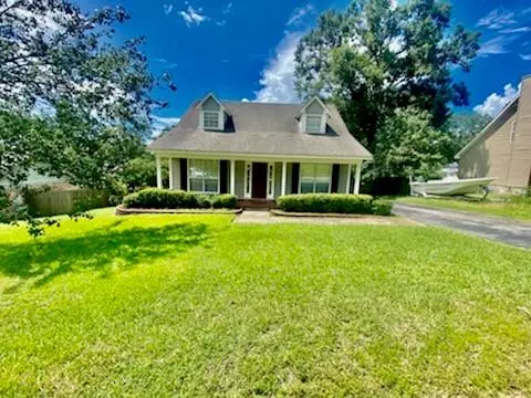 7005 Woodlea DR S, Mobile, AL 36695