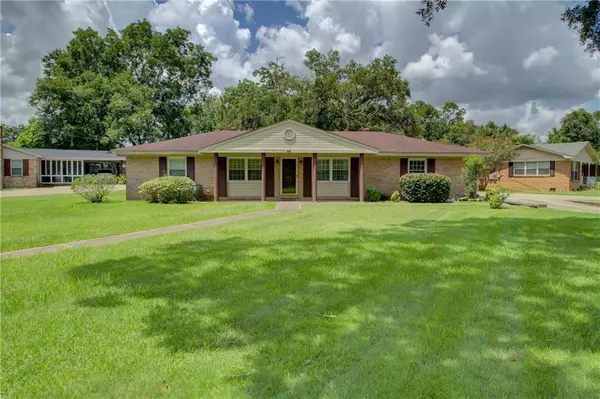 46 Cherry DR, Saraland, AL 36571