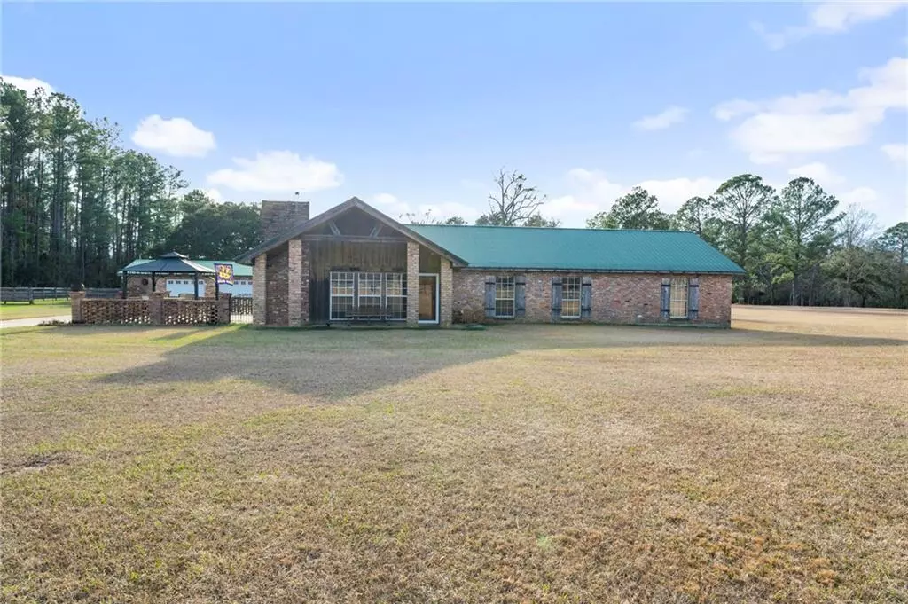 Citronelle, AL 36522,9100 Country LN